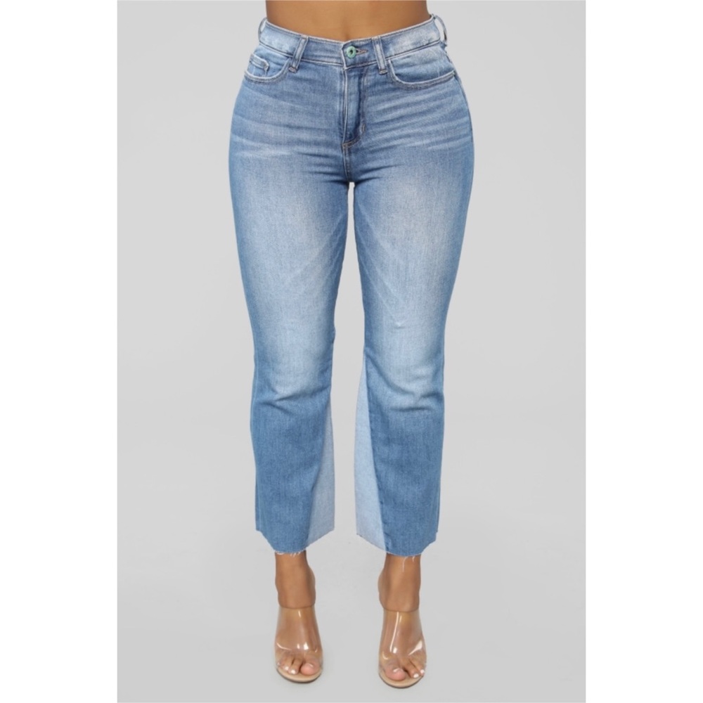 Fashion Nova Sneek Peek Started From The Ocean Crop Jeans - Medium Blue Wash